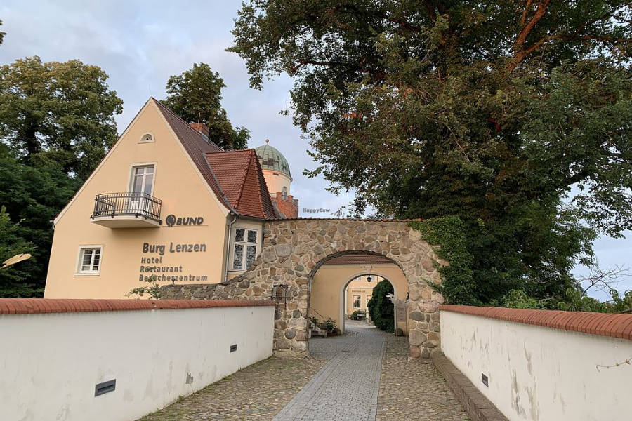 Retreat Yang Yoga | Frühsommerfrische ahead Burghotel Elbtal
