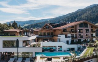 Biohotel Rupertus Leogang in Österreich - Yang Yoga Retreat Berg & Beginn