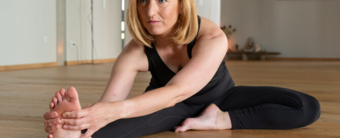Yang Yoga Gastlehrerin Cornelia Gröhl