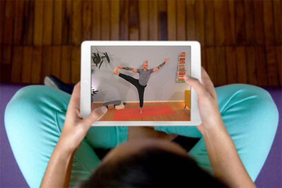 Live Online-Yogastunden mit Yang Yoga über Zoom